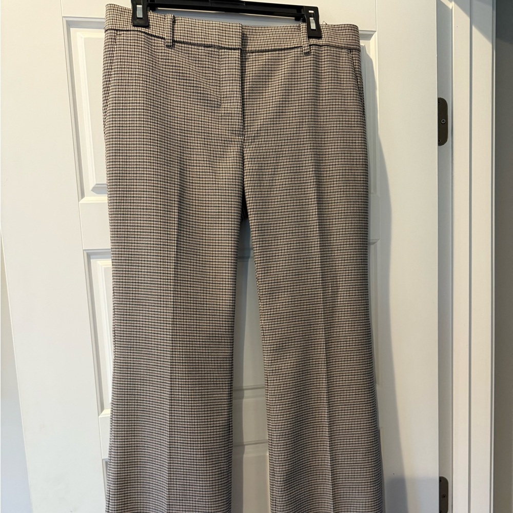 Ann Taylor The Madison Trouser Slightly Flared - NWT Size 6